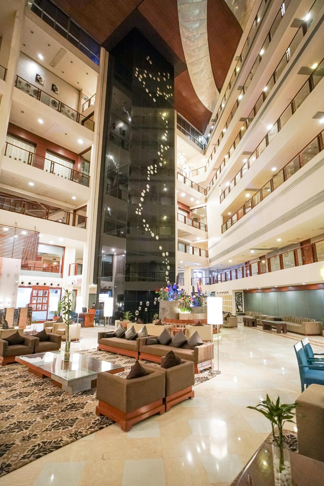 Clarion Bella Casa At Airport Hotel Jaipur Bagian luar foto