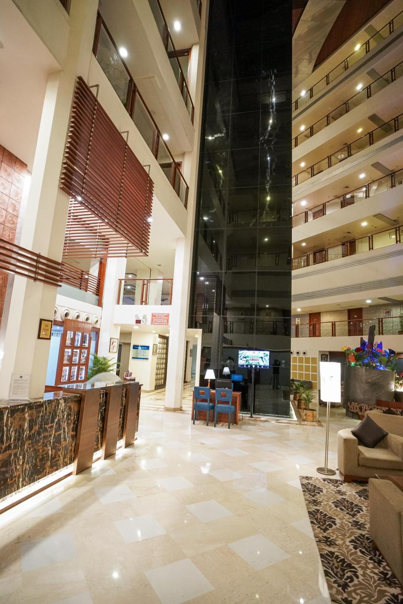 Clarion Bella Casa At Airport Hotel Jaipur Bagian luar foto
