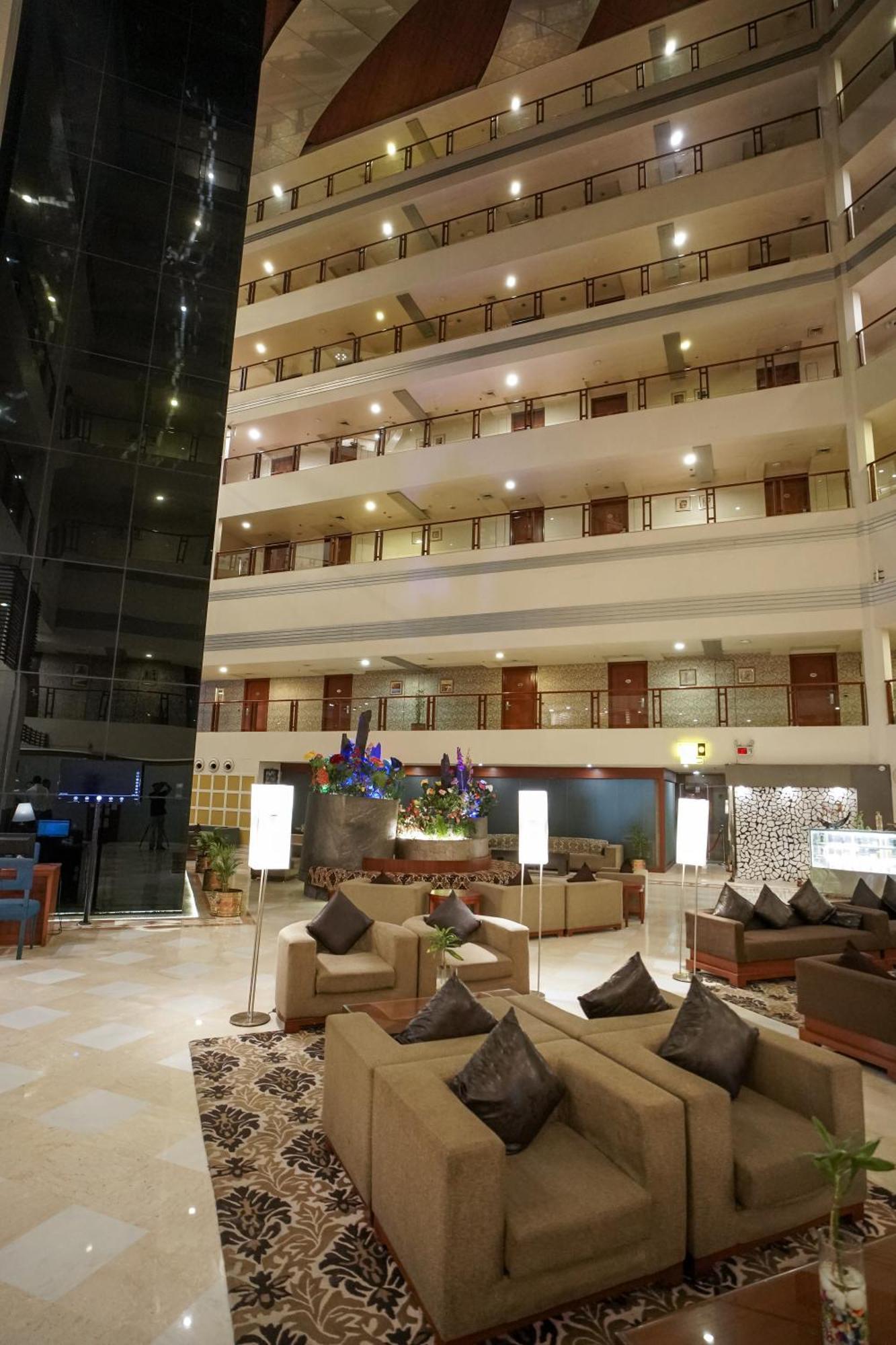 Clarion Bella Casa At Airport Hotel Jaipur Bagian luar foto