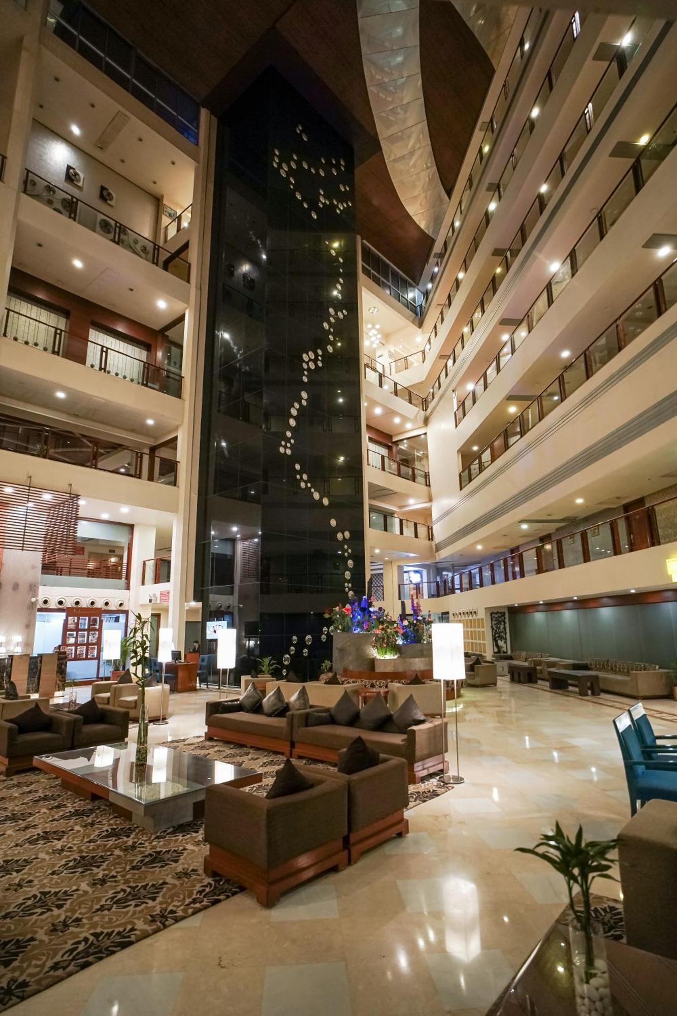 Clarion Bella Casa At Airport Hotel Jaipur Bagian luar foto