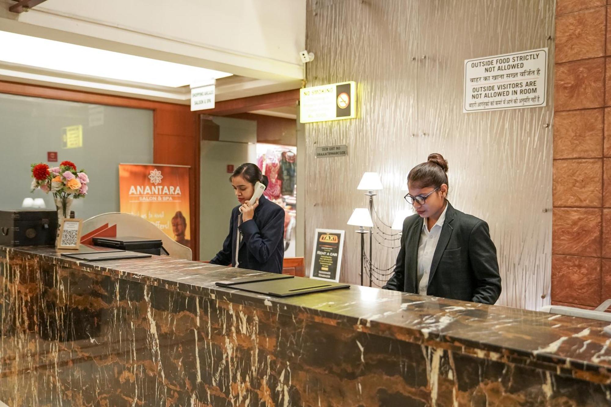 Clarion Bella Casa At Airport Hotel Jaipur Bagian luar foto