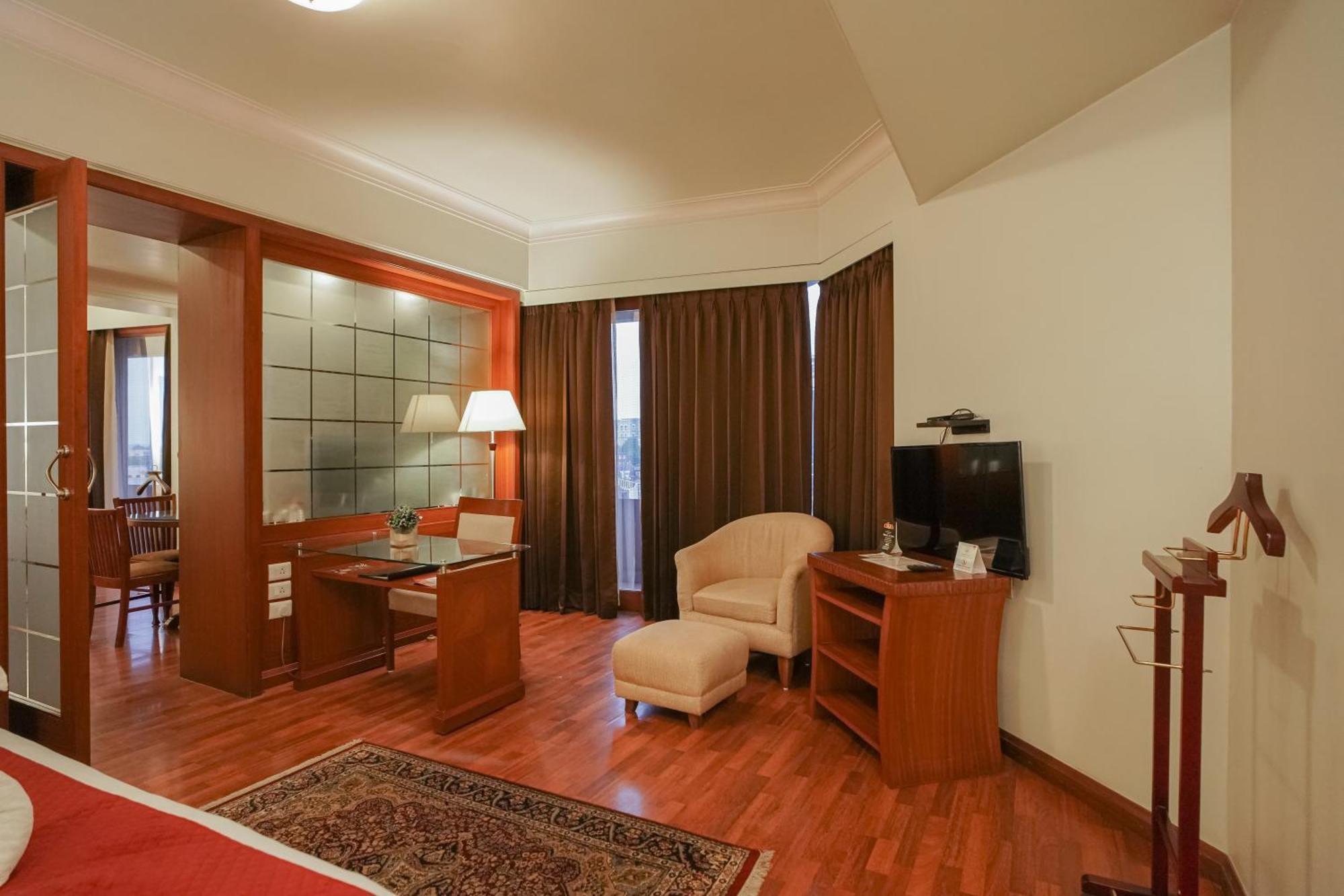Clarion Bella Casa At Airport Hotel Jaipur Bagian luar foto
