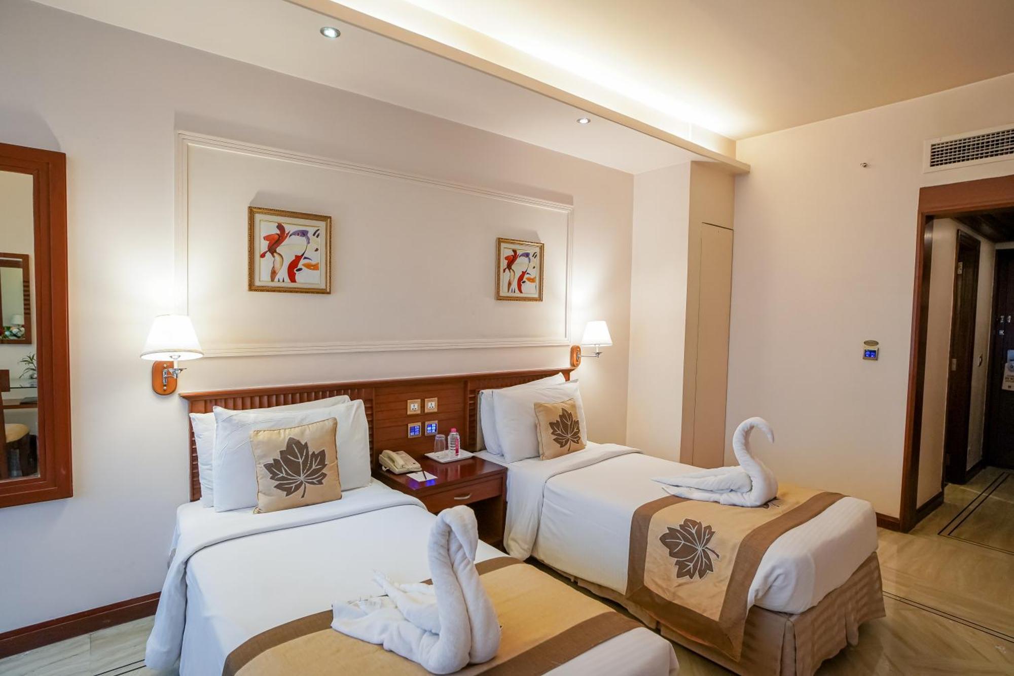 Clarion Bella Casa At Airport Hotel Jaipur Bagian luar foto